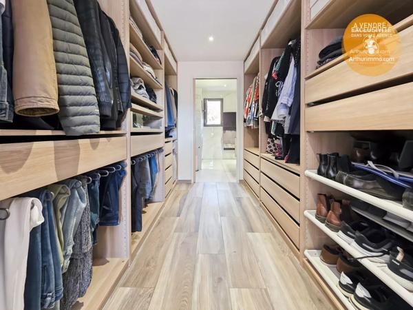 Vente Maison 6 pièces 160 m2 à Saint-Germain-Lès-Corbeil