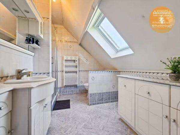 Vente Maison 6 pièces 160 m2 à Saint-Germain-Lès-Corbeil