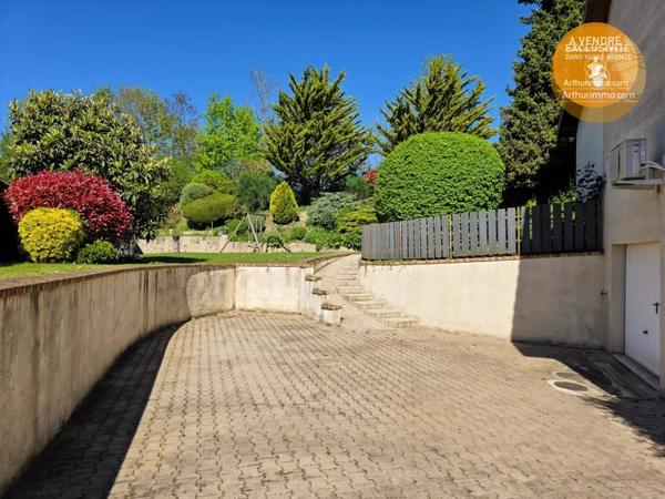 Vente Maison 6 pièces 160 m2 à Saint-Germain-Lès-Corbeil