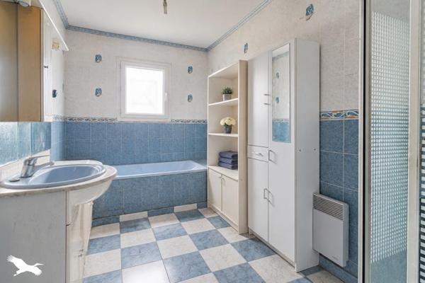 Maison à vendre 314 160 € Ludon-Médoc 6 p 120 m² DPE C
