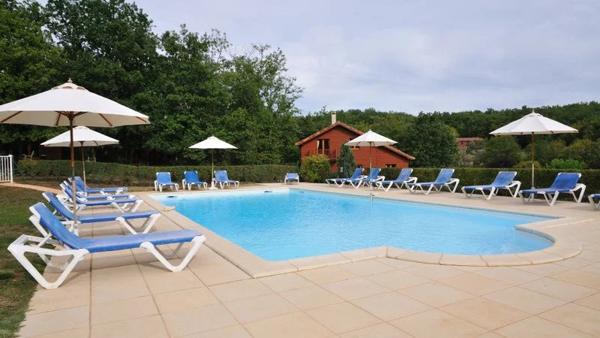 Chalet de 3 chambres sur un golf près de Souillac