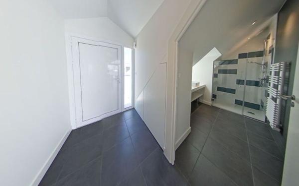 Appartement à louer    2 pièces •  Larmor-Plage
