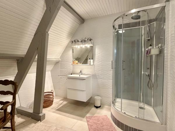 Spacieuse maison familiale avec piscine chauffée près de Lalinde