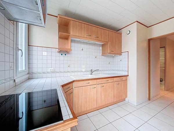 A VENDRE T2  + parking privé - NOUVELLE MADELEINE