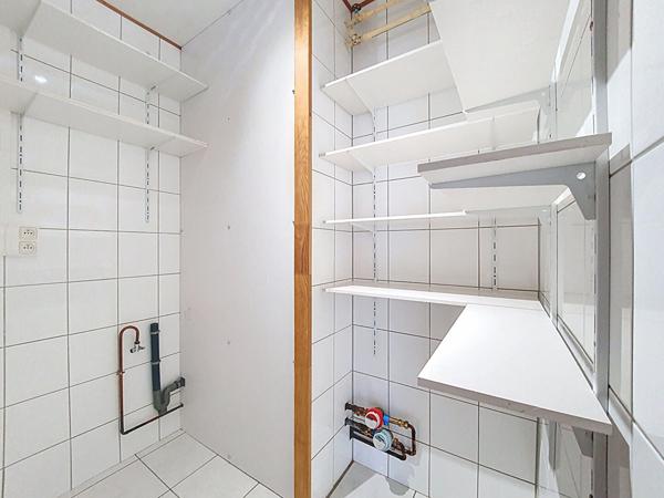 A VENDRE T2  + parking privé - NOUVELLE MADELEINE