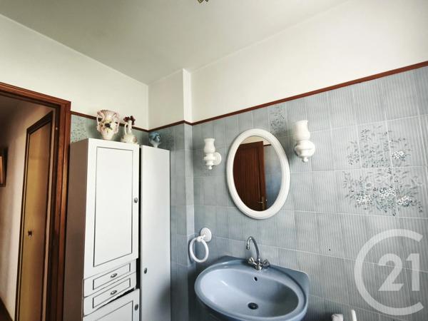 Maison à vendre  5 pièces - 106,09 m 2   LA GARDE  - 83