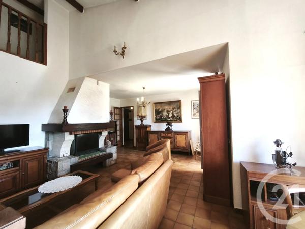 Maison à vendre  5 pièces - 106,09 m 2   LA GARDE  - 83