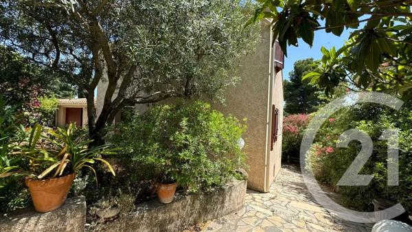 Maison à vendre  5 pièces - 106,09 m 2   LA GARDE  - 83