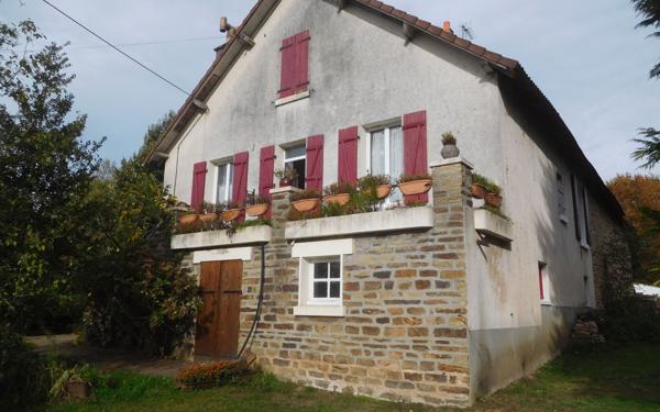 Maison à vendre    3 pièces • 125 m2 Saint-Yrieix-la-Perche