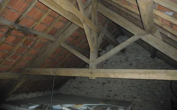 Maison à vendre    3 pièces • 125 m2 Saint-Yrieix-la-Perche