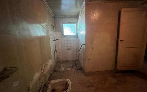 Maison à vendre    5 pièces • 145 m2 Roquefort