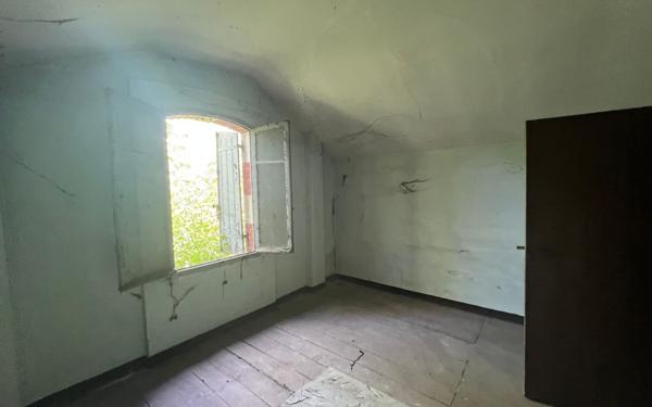 Maison à vendre    5 pièces • 145 m2 Roquefort