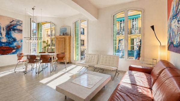 Magnifique appartement rénové de 73 m² au centre de Beausoleil