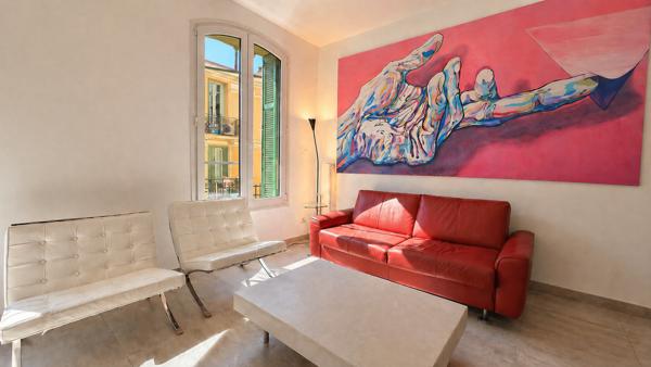 Magnifique appartement rénové de 73 m² au centre de Beausoleil