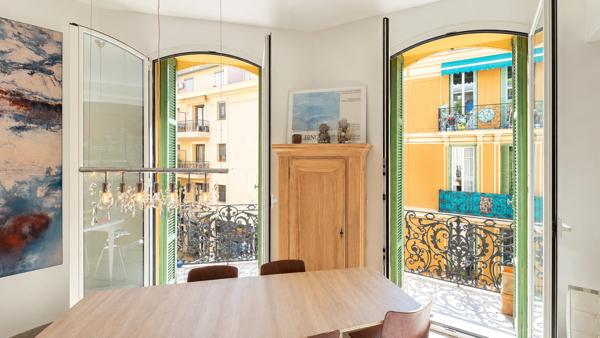 Magnifique appartement rénové de 73 m² au centre de Beausoleil