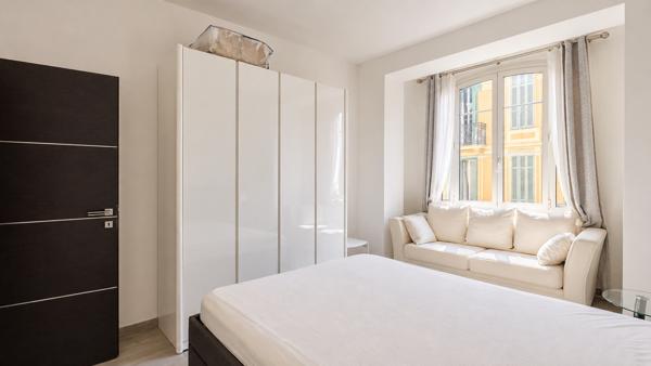Magnifique appartement rénové de 73 m² au centre de Beausoleil
