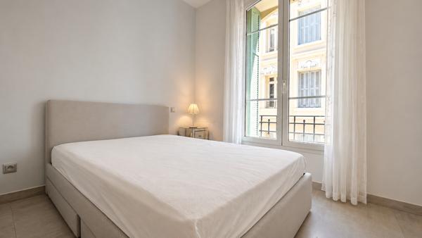 Magnifique appartement rénové de 73 m² au centre de Beausoleil