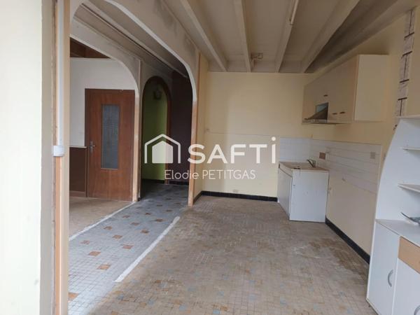 Charmante maison sur Mervent à rénover