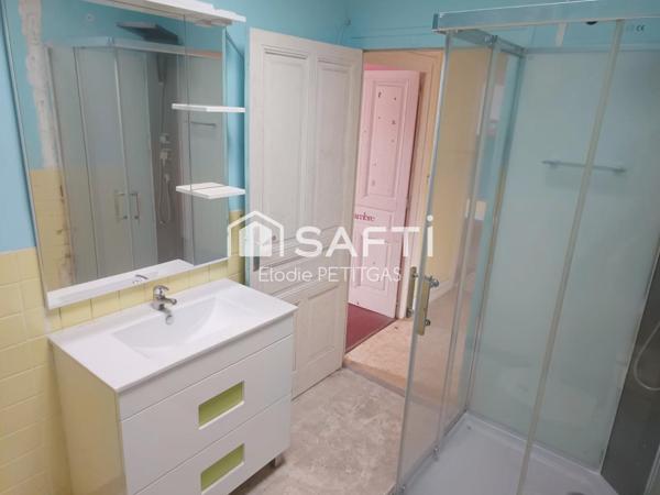 Charmante maison sur Mervent à rénover