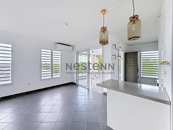 A louer appartement T3 situé à Dugazon, LES ABYMES (97139).