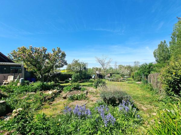 ** En EXCLUSIVITÉ ** Venez découvrir SANS TARDER cette charmante maison en pierre d'environ 190 m² et édifiée sur un terrain de 1840 m², située dans un village paisible à 3 km de MAISON-ROUGE ( commerces de proximités, bus avec lignes régulières ) ainsi qu’à 12 km de Nangis ( gare SNCF, commodités et commerces ).

Cette maison pleine de caractère vous séduira par ses volumes, ses pierres et ses poutres apparentes, elle vous offre au rez-de-chaussée une entrée, une buanderie, un WC indépendant, une salle d’eau, une cuisine aménagée et équipée, un séjour avec une cheminée, un salon, une chambre, ainsi qu’une véranda offrant un espace de vie supplémentaire baigné de lumière avec un accès direct sur l’extérieur.
À l’étage vous découvrirez 3 grandes chambres de plus de 28 m² dont une avec salle de bains et WC.

À l'extérieur vous bénéficierez également d'un vaste jardin arboré entièrement clos, d’un grand préau, de plusieurs places de stationnement, de deux abris de jardin, d’une terrasse et une mare situé dans le fond du jardin offrant un cadre apaisant.

Les ++ : Beaux volumes, fenêtres double vitrage avec volets roulants électriques, fibre raccordée, plusieurs places de stationnement ! 

Située dans un cadre idéal, cette grande maison pleine de charme, n'attend plus que vous ! Alors contactez-nous !

Pour plus d'information n'hésitez pas à contacter Julien et Cindy LUCIANI au 06 52 63 33 63.