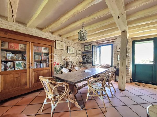 ** En EXCLUSIVITÉ ** Venez découvrir SANS TARDER cette charmante maison en pierre d'environ 190 m² et édifiée sur un terrain de 1840 m², située dans un village paisible à 3 km de MAISON-ROUGE ( commerces de proximités, bus avec lignes régulières ) ainsi qu’à 12 km de Nangis ( gare SNCF, commodités et commerces ).

Cette maison pleine de caractère vous séduira par ses volumes, ses pierres et ses poutres apparentes, elle vous offre au rez-de-chaussée une entrée, une buanderie, un WC indépendant, une salle d’eau, une cuisine aménagée et équipée, un séjour avec une cheminée, un salon, une chambre, ainsi qu’une véranda offrant un espace de vie supplémentaire baigné de lumière avec un accès direct sur l’extérieur.
À l’étage vous découvrirez 3 grandes chambres de plus de 28 m² dont une avec salle de bains et WC.

À l'extérieur vous bénéficierez également d'un vaste jardin arboré entièrement clos, d’un grand préau, de plusieurs places de stationnement, de deux abris de jardin, d’une terrasse et une mare situé dans le fond du jardin offrant un cadre apaisant.

Les ++ : Beaux volumes, fenêtres double vitrage avec volets roulants électriques, fibre raccordée, plusieurs places de stationnement ! 

Située dans un cadre idéal, cette grande maison pleine de charme, n'attend plus que vous ! Alors contactez-nous !

Pour plus d'information n'hésitez pas à contacter Julien et Cindy LUCIANI au 06 52 63 33 63.