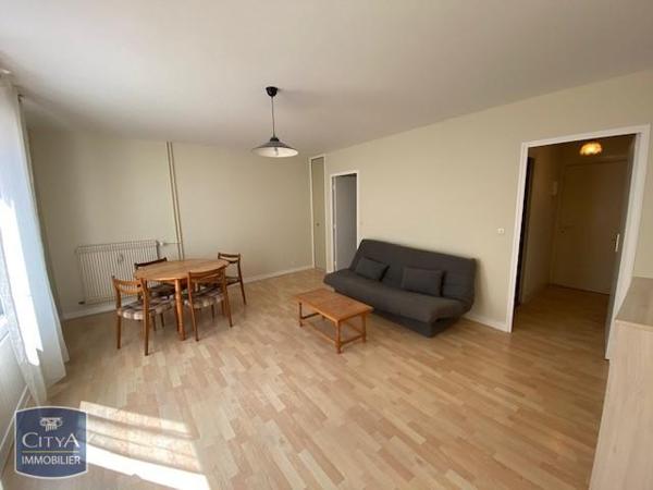 Appartement à louer 1 pièce 33.04m²