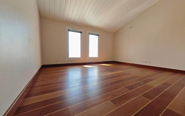 Maison à vendre    6 pièces •  Esnandes