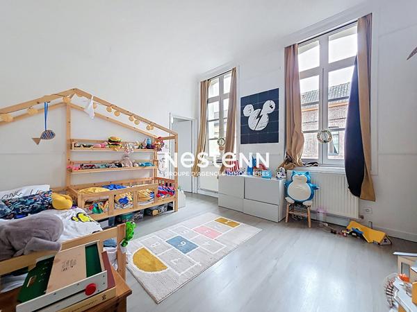 Maison Douai- à proximité de toutes les commodités. 299 500 EUROS.