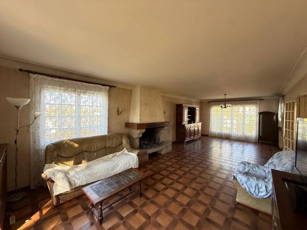 Vente                                                      Maison
                        
                     7 pièces                      160 m2                     à Saint-Herblain