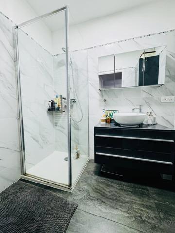 Location Appartement 4 pièces 64 m2 à Saint-Laurent-du-Var