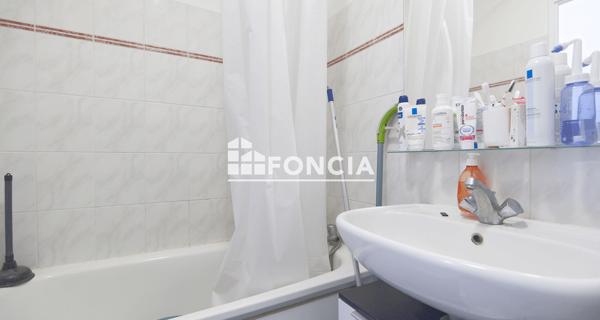 À vendre Studio 26.06 m² - Dammarie-les-lys 77190