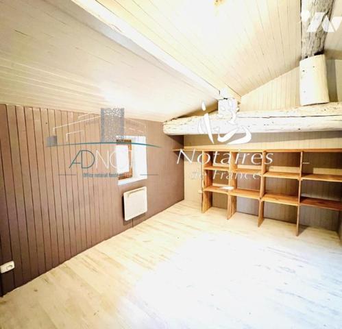 MAISON EN PIERRE AVEC GITE INDEPENDANT