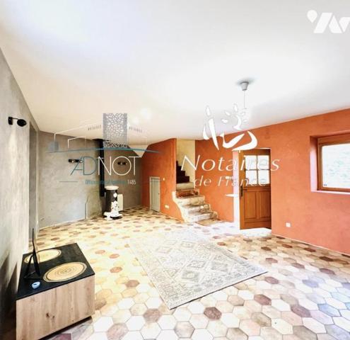 MAISON EN PIERRE AVEC GITE INDEPENDANT