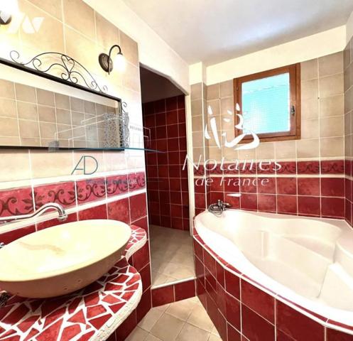 MAISON EN PIERRE AVEC GITE INDEPENDANT