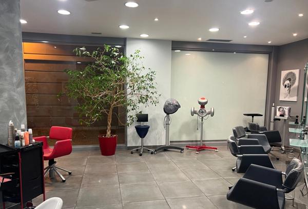 Dpt Savoie (73), à vendre AIX LES BAINS centre, Local commercial 65 m²