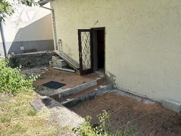 Petite maison de ville (env 60m² chauffé) à rénover