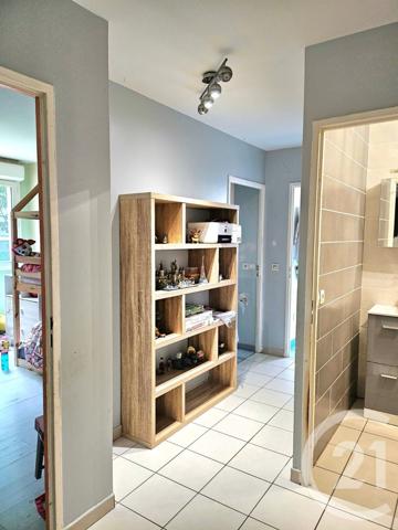 Appartement F3 à vendre  3 pièces - 68 m2 TRAPPES - 78