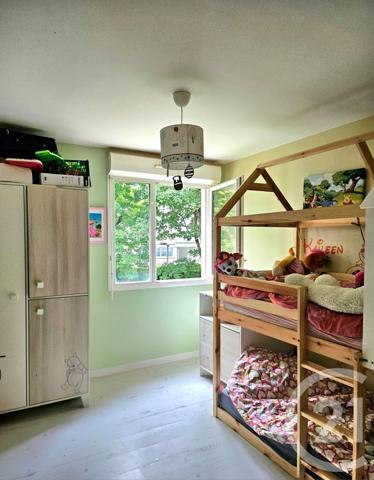 Appartement F3 à vendre  3 pièces - 68 m2 TRAPPES - 78