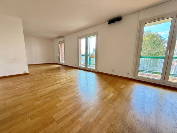 A LOUER : T3 à Lille • • 1 250 € CC • Réf. 707-001