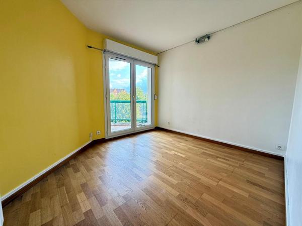 A LOUER : T3 à Lille • • 1 250 € CC • Réf. 707-001