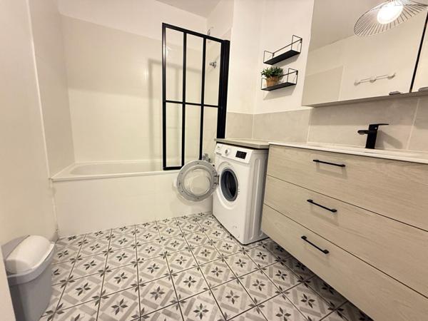 A LOUER : T3 à Lille • • 1 250 € CC • Réf. 707-001