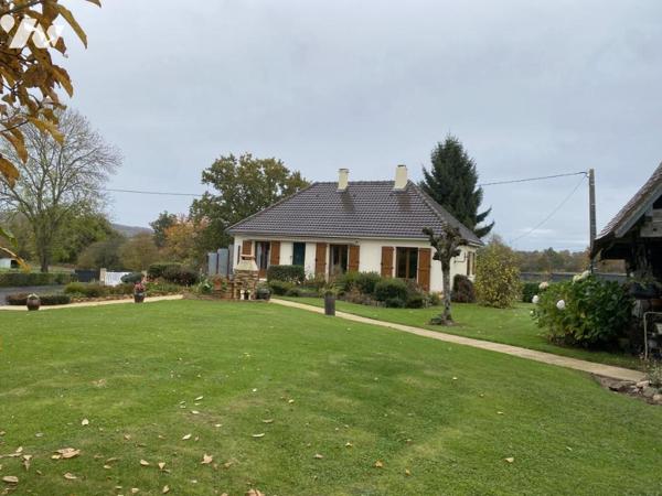 AXE VIRE-CAEN , PAVILLON DE PLAIN -PIED AVEC TERRAIN 