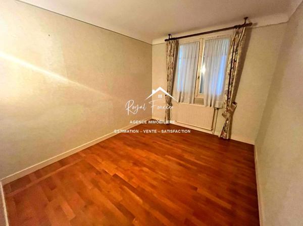 Maison familialle proche des commodités