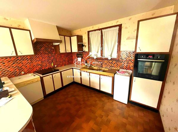 Maison familialle proche des commodités