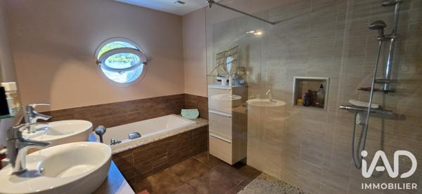 Maison à vendre 6 pièces 138 m² Luisant