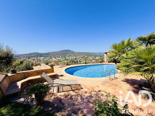 Maison à vendre 6 pièces 155 m² Sainte-Maxime
