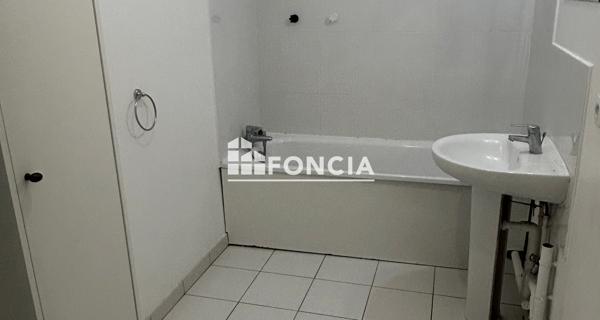 Location Appartement 4 pièces 74.58 m² - Lieusaint 77127