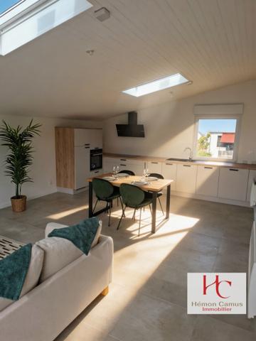 Maison-Appartement de 113 m² entièrement rénové au coeur de Saint-Marc-sur-Mer :,  
Saint marc sur mer 44600