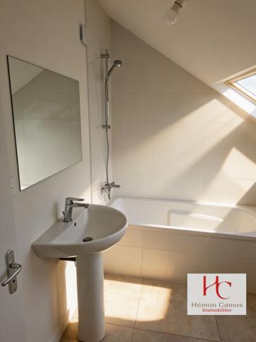 Maison-Appartement de 113 m² entièrement rénové au coeur de Saint-Marc-sur-Mer :,  
Saint marc sur mer 44600